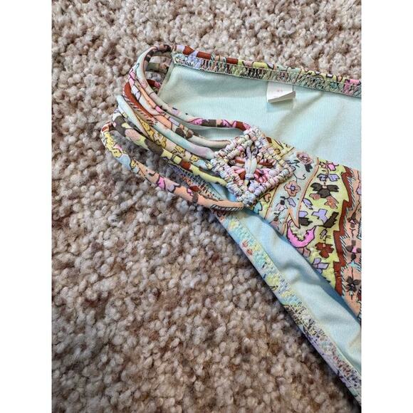 Victoria's Secret Bikini size Medium, floral, multicolor 2 piece, Boho design - Picture 5 of 10
